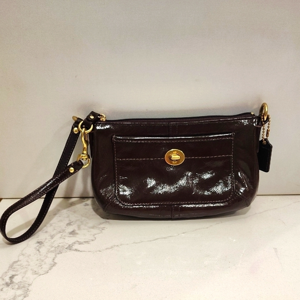 Coach Brown Patent Leather Brass Turn Lock Wristlet Clutch Wallet Pouch Charm
